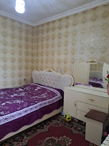 кухонная мебель на заказ в баку: Yataqdesdi hamisi birlikde 500azn real alicilar zeng vursun masdaga
