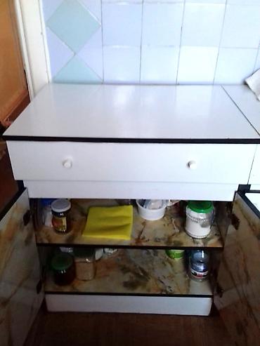 metbex ucun krantlar: Mətbəx dolabı. Şkaf. Tumba. Hündürlüyü 82 sm. Üstü 70×50 sm. Кухонный — 3