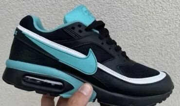 95 ice patike: Air max 90 bw dvojka. Nove . Fixna je cena. Drecavo. Made in Wietnam