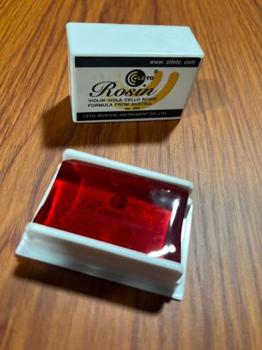 Kanifol: Skripka, viola və violonçel kimi simli alətlər üçün nəzərdə tutulmuş — 16