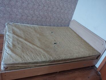 двуспальная кровать из дерева: Двуспальная Кровать, Б/у