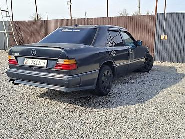 Продажа авто: Mercedes-Benz E-Class: 1990 г., 2.3 л, Механика, Бензин, Седан — 2