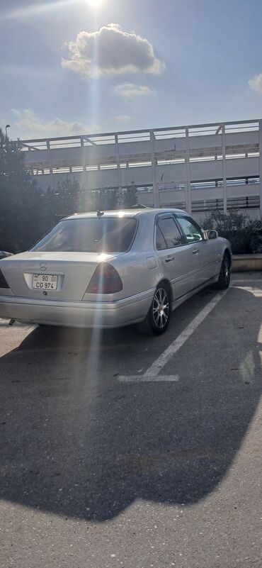 Mercedes-Benz: Mercedes-Benz C-Class (W202) sedan - Kuzov: 4 qapılı sedan, gümüşü — 20