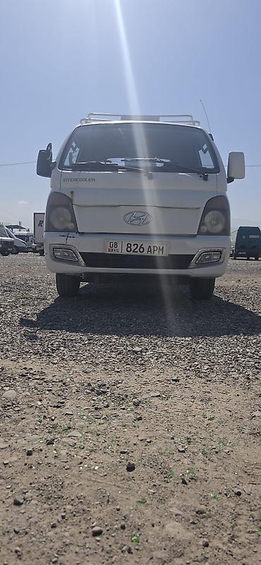 Легкий грузовик, Hyundai, Стандарт, 3 т, Б/у at lalafo.kg Легкий грузовик, Hyundai, Стандарт, 3 т, Б/у