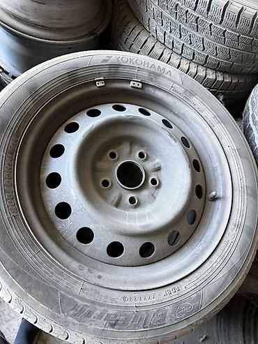 Колеса/шины Yokohama 205/55 R16 91V на штампованных стальных дисках -