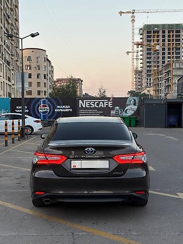 corolla 2016: Toyota Camry: 2018 г., Гибрид, Седан — 2