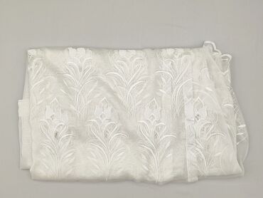 Home Decor: Curtains & Blinds