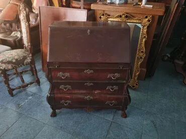 Stilski radni stolovi: Odlicno stanje Visina 100 cm Sirina 80 cm Dubina45 cm — 1