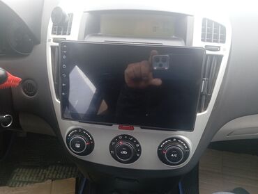 Kia: Kia Cee’d SW (universal), mavi rəng. - Geniş və funksional kuzov — 2