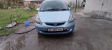 mazda bongo: Honda Fit: 2002 г., 1.3 л, Вариатор, Хэтчбэк — 3