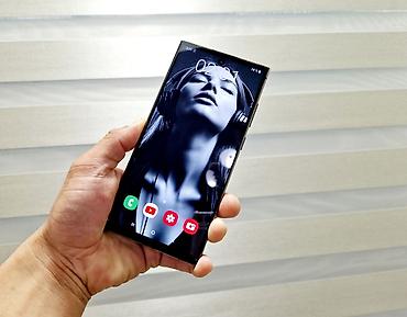 note 2: Samsung Galaxy S24 Ultra, Б/у, 256 ГБ, цвет - Черный, eSIM — 5