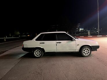 ВАЗ (ЛАДА): ВАЗ (ЛАДА) 21099: 1999 г., 1.5 л, Механика, Бензин, Хэтчбэк — 10