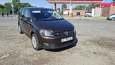 Транспорт: Volkswagen Touran: 2018 г., 1.6 л, Механика, Бензин, Минивэн — 2