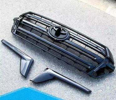 Решетки радиатора: Решетка радиатора Toyota Новый — 15