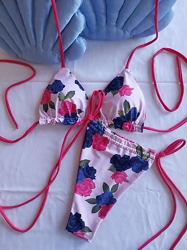 stefano baletanke: Dvodelni kupaći kostim – cvetni print - Model: bikini sa trouglastim — 1