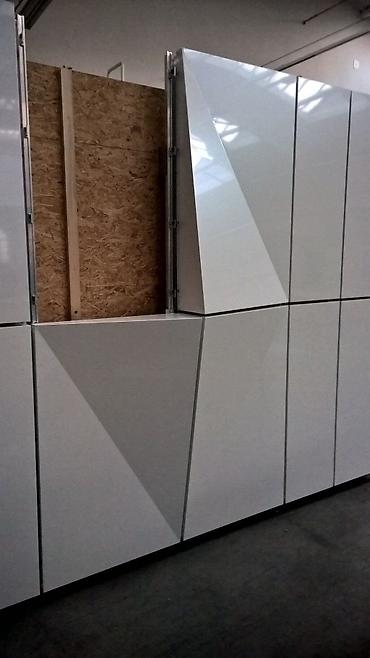 Фасадные работы: Современный двухэтажный дом с плоской крышей и панорамными окнами. - — 26