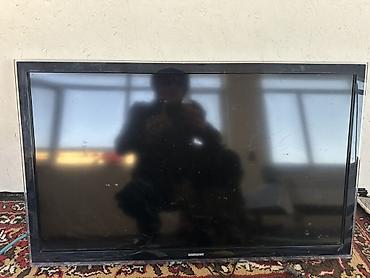 microlab 5 1: Телевизор Samsung, диагональ примерно 40–43". Плоская панель, черная — 3
