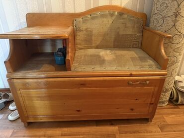 банкетка: Банкетка, Б/у, С полками, Самовывоз, цвет - Коричневый
