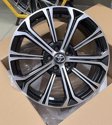 диск 17 тайота: Литые Диски R 17 Toyota, Комплект, отверстий - 5, Новый — 1