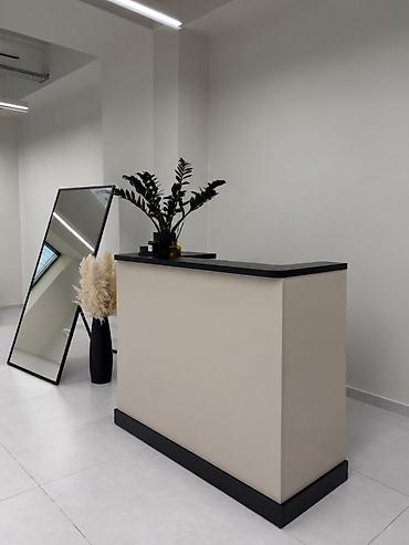 Соода жабдуулары: Продаётся новый аккуратный ресепшен в отличном состоянии. Подойдёт для — 1