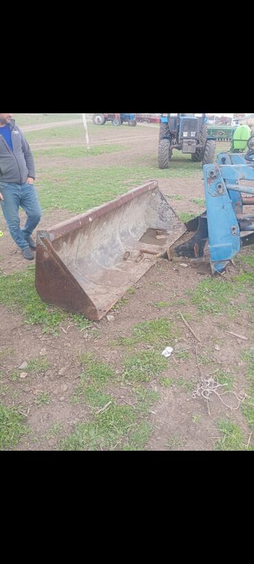 Süd sağan aparatlar: Traktor üçün ön yükləyici (QQ-2626A markalı) komplekti Xüsusiyyətlər