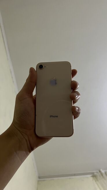 Apple iPhone: IPhone 8, Б/у, 64 ГБ, Matte Gold, 100 %