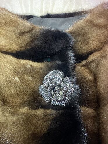 Kürklər: Təp təzə şuba satılır. Maksimum 3 dəfə toya geymişəm. Heç bir -da lalafo.az — 7 Kürklər: Təp təzə şuba satılır. Maksimum 3 dəfə toya geymişəm. Heç bir — 7