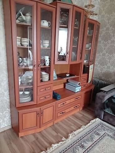 Гарнитуры для зала: Длинный диван с подлокотниками + стенка-гостиная (модульная) Диван: - — 4