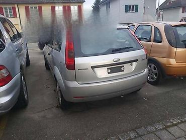 exit lazarevac: FORD FIESTA DELOVI 2004. GOD. - KOMPLETAN AUTO U DELOVIMA | Polovni — 1