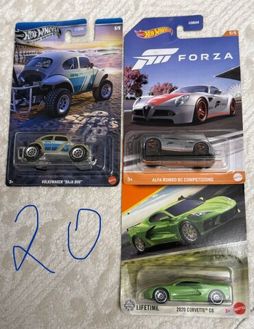 Avtomobil modelləri: Bu, müxtəlif modellərə malik Hot Wheels oyuncaq maşın dəstidir. Hər — 9