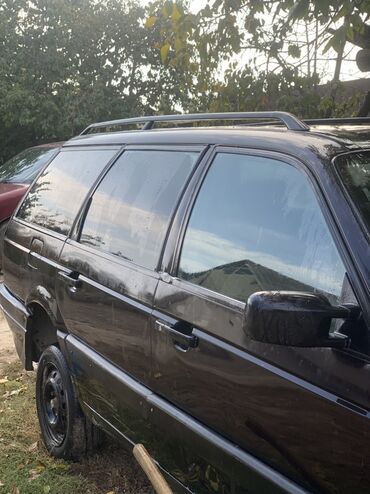 купить чехлы на гольф 4: Volkswagen Passat Variant: 1988 г., 1.8 л, Механика, Бензин, Универсал