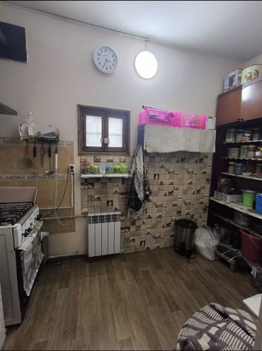 продаю квартиру в аламедин 1: 4 комнаты, 77 м², 106 серия, 1 этаж, Косметический ремонт