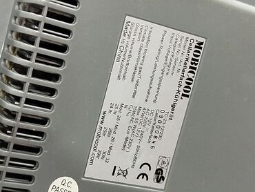 Ütülər və buxarlayıcılar: Soyuducu Avtomobil Ucun.Hem Avtomobilde Hem de 220 iwleyir.2 Ayrica