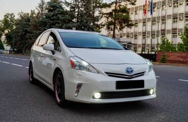 toyota prius универсал: Toyota Prius: 2012 г., 1.8 л, Робот, Гибрид, Универсал