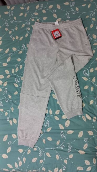 продаю женские вещи: Эркектердин шымы, 3XL (EU 46), Li-Ning, Жаңы, түсү - Боз, Өзү алып кетүү