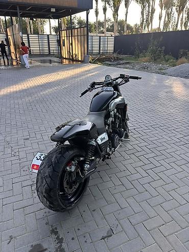 Мотоциклы: Yamaha VMAX много тюнинга
Обмен есть — 2