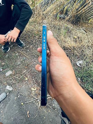 Apple iPhone: IPhone 12, Б/у — 8