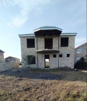 хырдаланда евлерин гиймети: 6 otaqlı, 186 kv. m, Təmirsiz