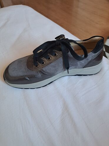 Women's Sneakers and athletic shoes: 37, bоја - Siva — 8