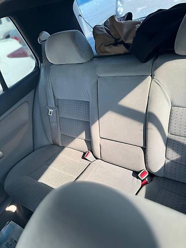 салон гольф 4: Volkswagen Golf: 2003 г., 1.6 л, Автомат, Бензин — 8
