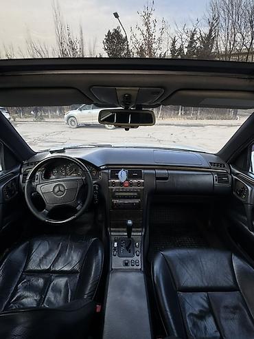 Mercedes-Benz: Mercedes-Benz E-Class: 1997 г., 4.2 л, Автомат, Газ, Седан — 13
