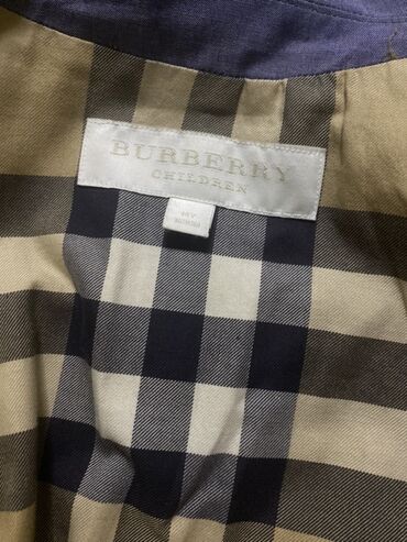 Köynəklər: Pencək, Naxışsız, Burberry