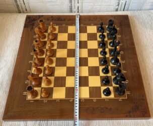 Шахматы: Шахматы СССР. Полный комплект! Все одинаковые. Доска дерево. Фигуры — 3