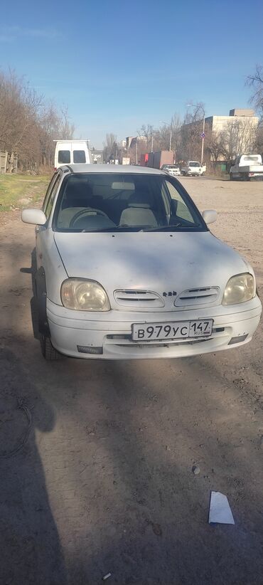 Nissan: Nissan March: 2001 г., 1 л, Автомат, Бензин, Универсал