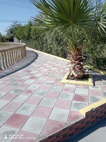 Tamet: Müxtəlif çalarlarda olan beton plitələrdən hazırlanmış səki örtüyü -da lalafo.az — 6 Tamet: Müxtəlif çalarlarda olan beton plitələrdən hazırlanmış səki örtüyü — 6