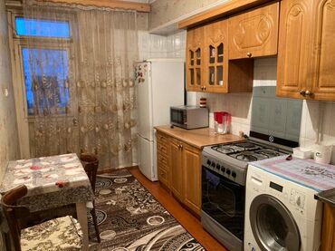 Uzunmüddətli kirayə mənzillər: Xətai rayonu Əhmədli metrosunun yaxınlığında,9 mertebeli binanın 3-cu — 8