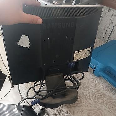 samsung 49 inç monitör: Samsung 720N LCD monitor - Model: 720N (Model Code: LS17MJVKS/XSG) - — 1