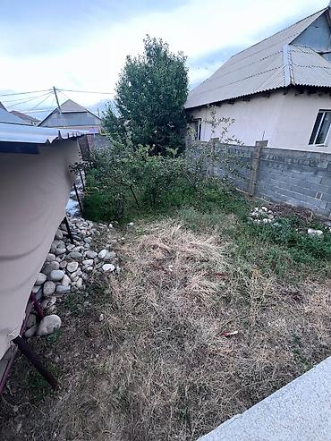 Куплю квартиру: Срочно продается дом 2 комнатный Районе: Алтын-ордо Участок 5 соток — 5