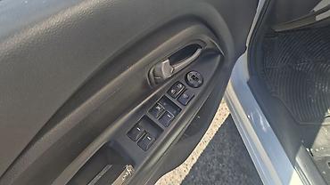kia rio kompressor: Kia Rio: 1.4 l | 2014 il Sedan — 8