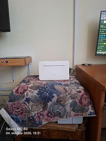 Polovan ispravan huawe ruter radi na seve mreze sa ispravljacem ima za